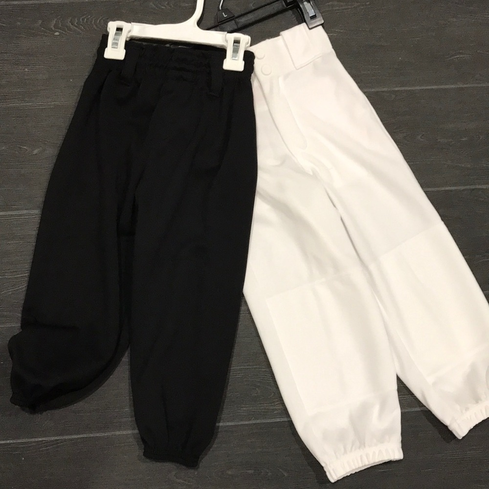 Boys classic Fit Rawlings Baseball belted pants.